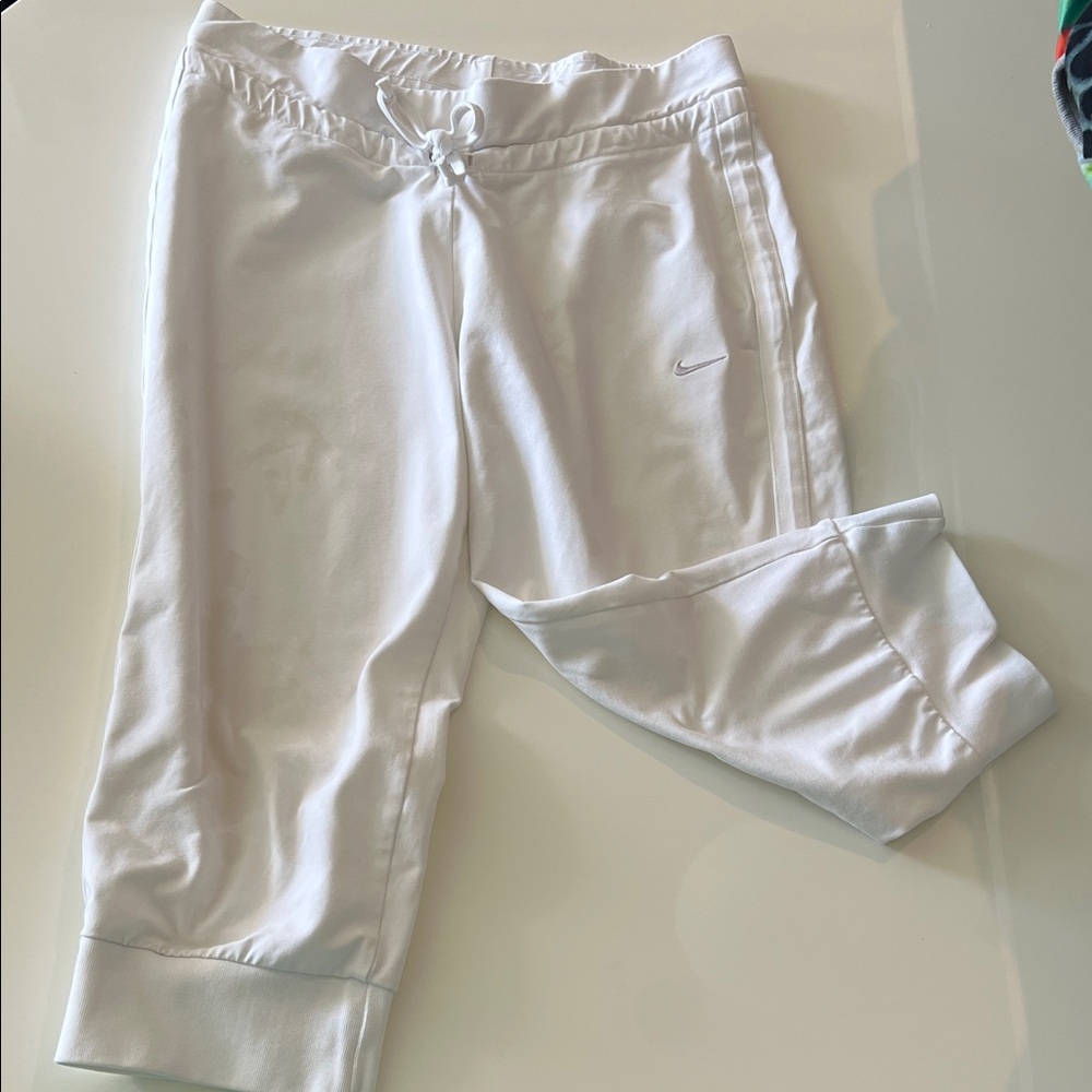 Nike White Girls' Cropped Sweatpants with Drawstring